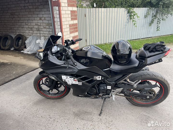 Kawasaki Ninja 300