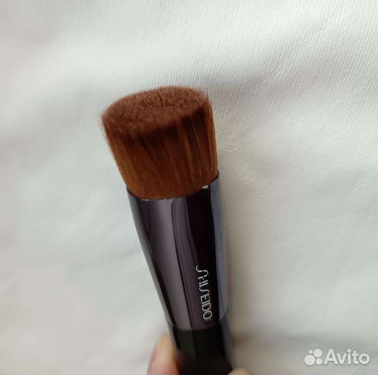 Кисти для тона,теней, пудры