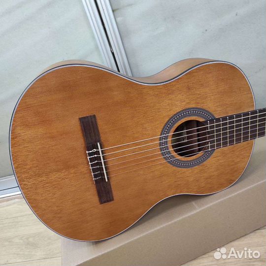 Гитара новая классическая индонезия