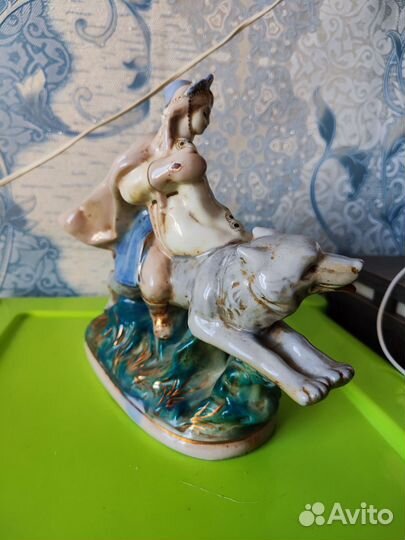 Статуэтка иван царевич на сером волке