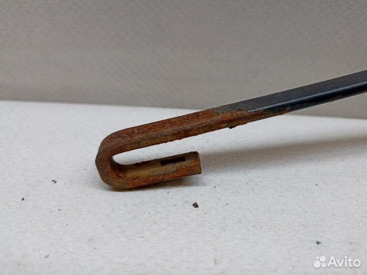 Поводок стеклоочистителя левый Geely Emgrand EC7