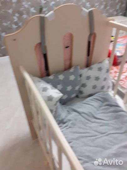Детская кроватка
