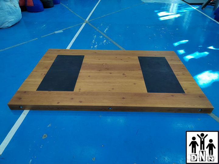 Помост тяжелоатлетический эконом с морением DNN