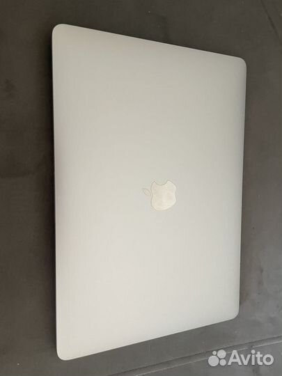 Apple Macbook pro 13 2018 512гб touch bar