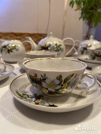 Чайный сервиз на 6 персон