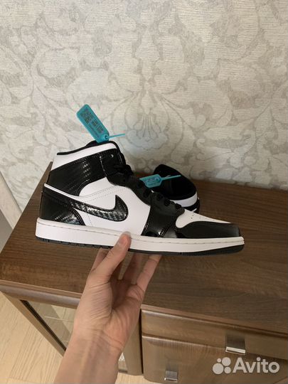 Кроссовки Nike Air Jordan 1 Mid ASW