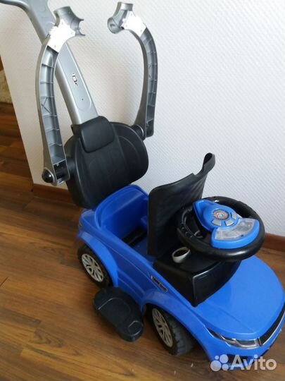 Детская машинка каталка с ручкой