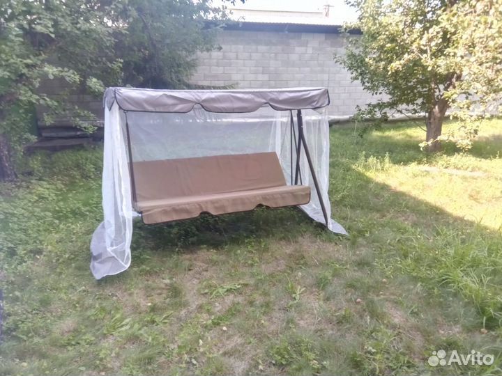 Садовые качели с антимоскитной сеткой (Россия)