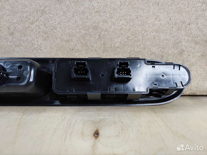 Кнопки стеклоподъемников Пежо 407