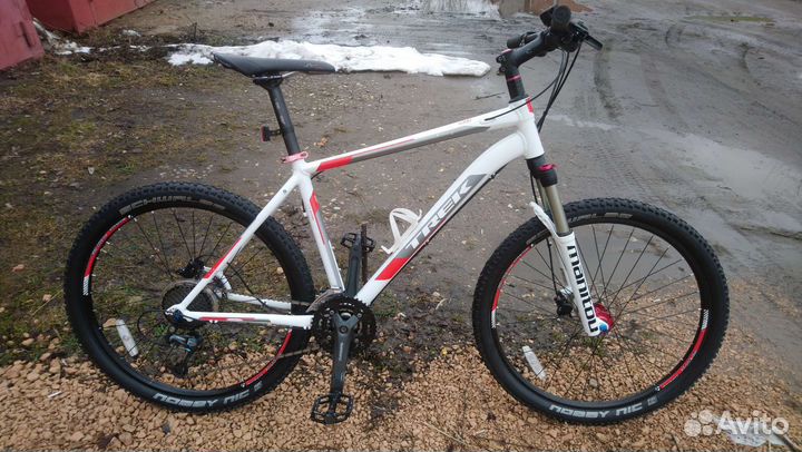 Trek 4300 Manitou Shimano Deore Size L