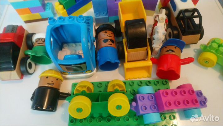 Деревянные машинки IKEA, lego, duplo россыпью