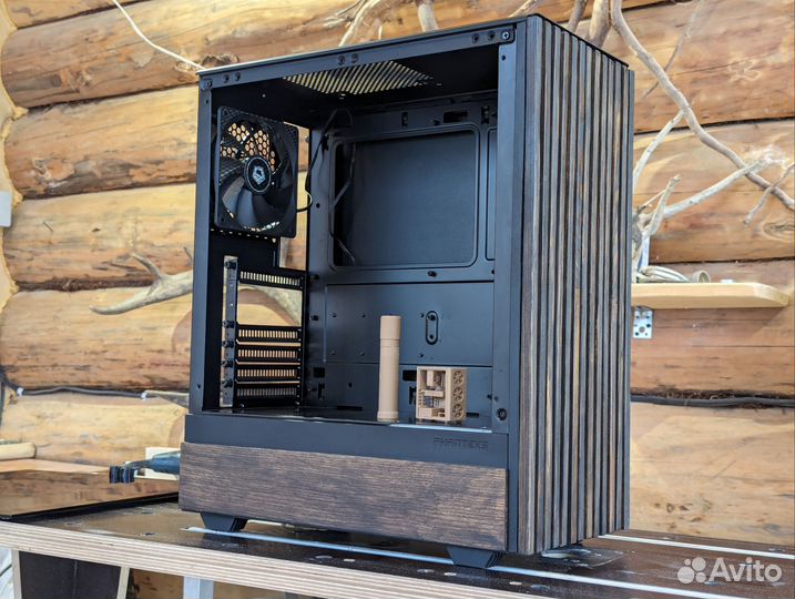 Кастомный корпус Phanteks