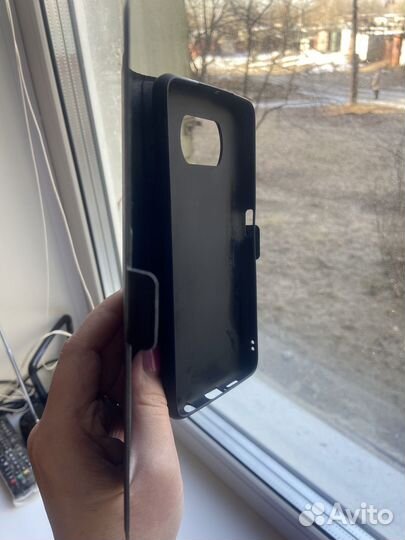 Чехол на телефон