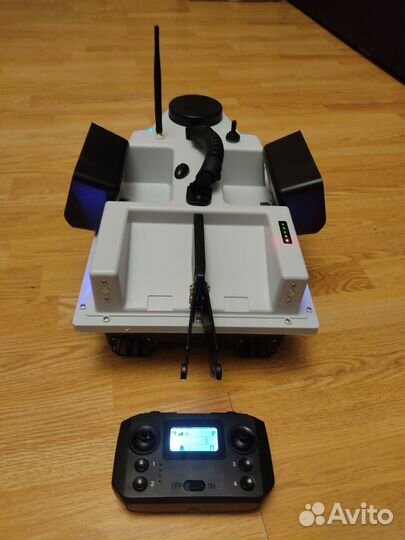 Кораблик для рыбалки D19 c GPS на 99 точек