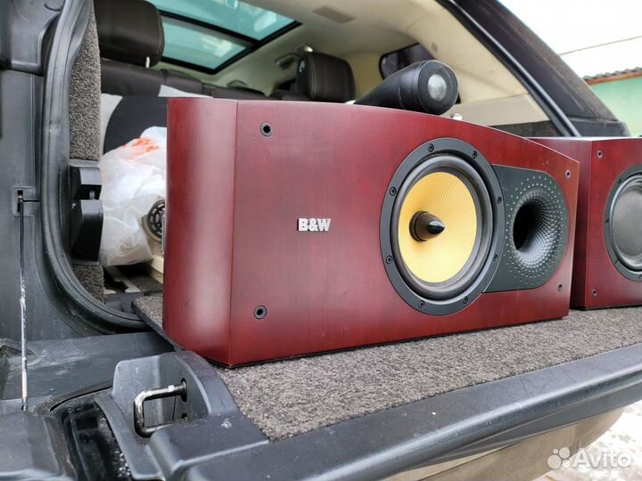 Bowers wilkins центральный канал красный