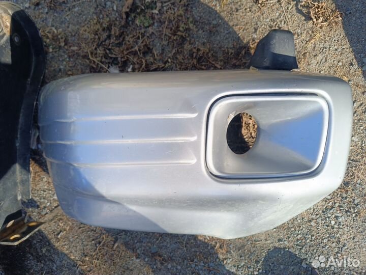 Передний бампер pajero 2