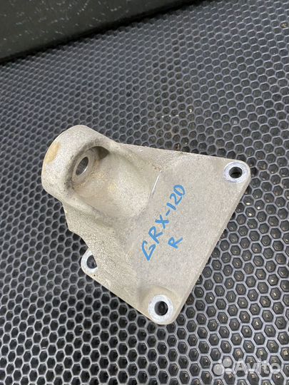 Кронштейн двигателя Toyota Mark GRX-120 4GR