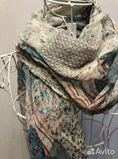 Шарфы и палантины