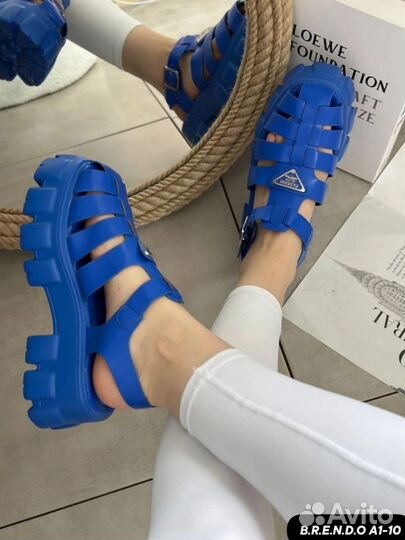 Сандали женские