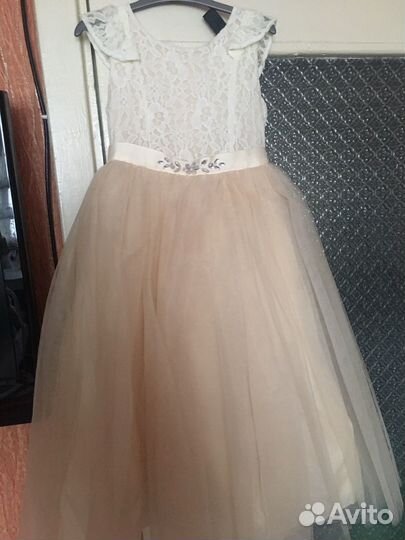 Платье праздничное 128