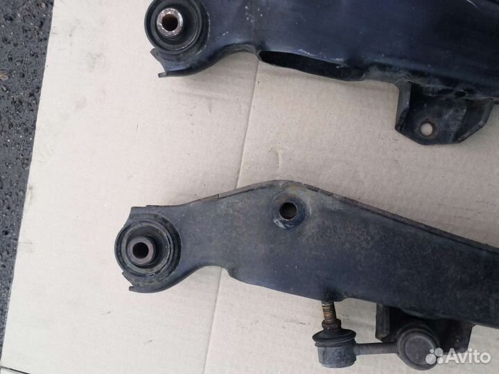 Задние рычаги Mitsubishi Airtrek /Airtrek Turbo