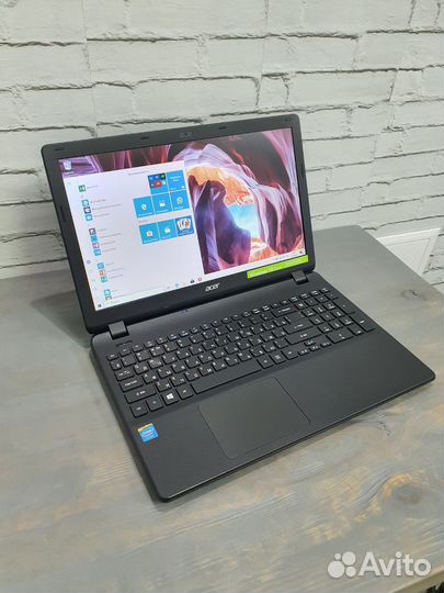 Ноутбук Acer Aspire ES1 15.6