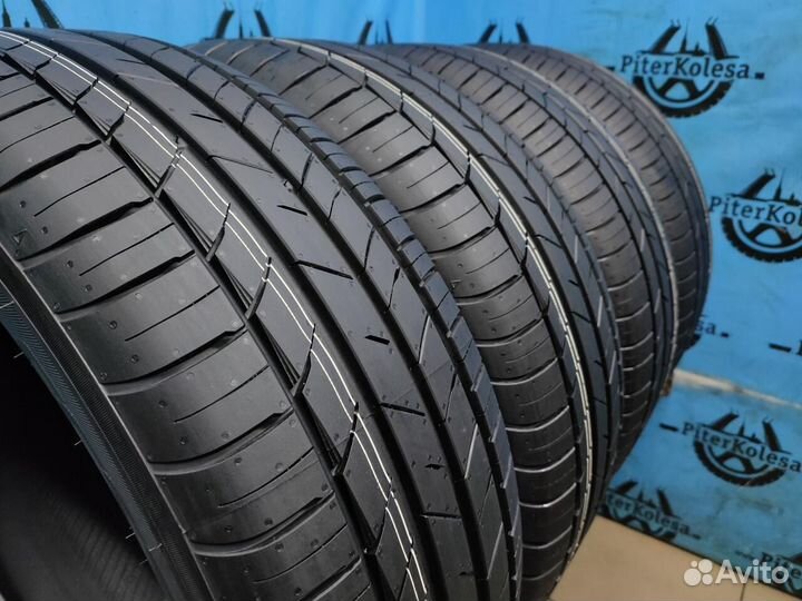 Kumho Ecsta HS52 215/55 R16 101W