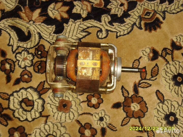 Электродвигатель 220в