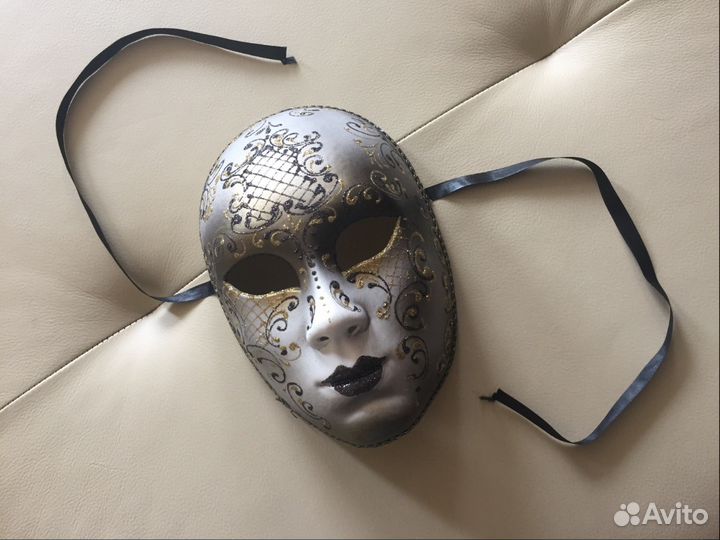 Венецианская маска