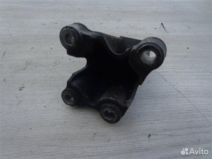 Опора двигателя Audi A6 C6