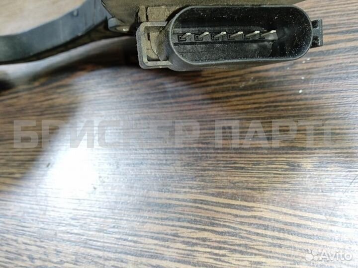 Педаль газа Форд C-MAX 1