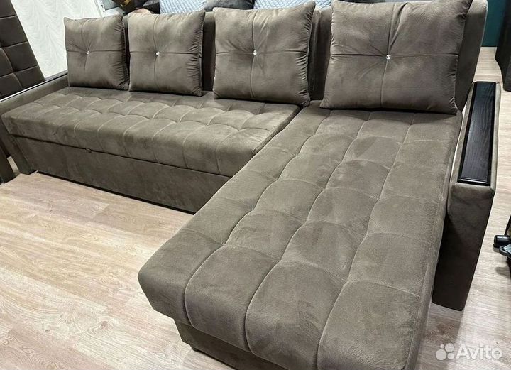 Диван угловой раскладной в наличии
