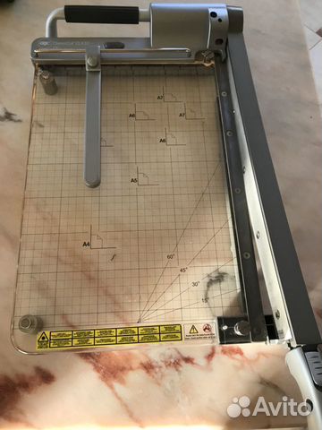 Резак для бумаг Classic cut CL410