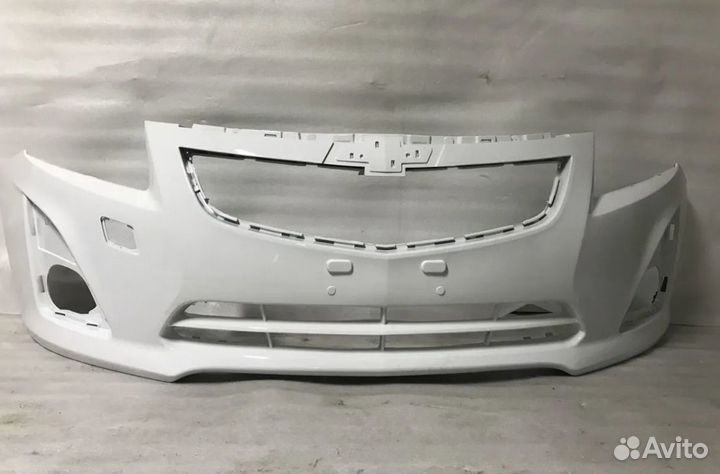 Бампер передний Chevrolet Cruze 2013 белый