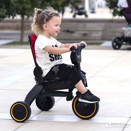 Детский трехколесный велосипед doona