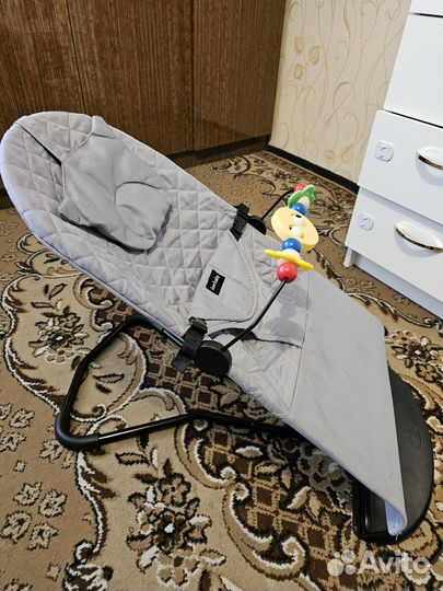 Шезлонг для новорожденных