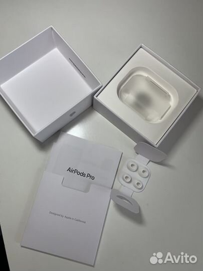 Коробка от airpods pro