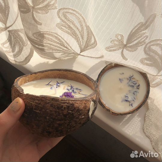 Ароматические свечки в кокосе ручной работы
