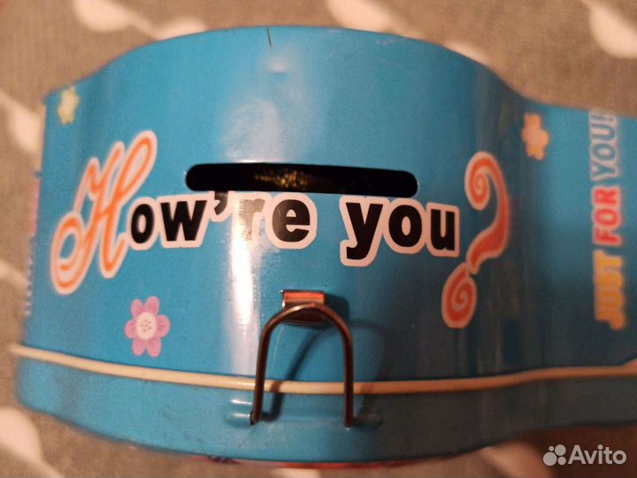 Жестяная коробка,копилка