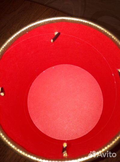 Подарочная коробка