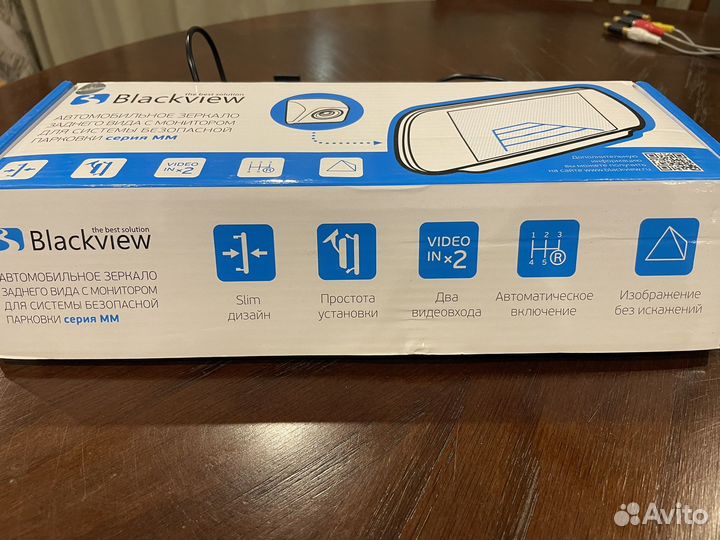 Зеркало заднего вида с монитором