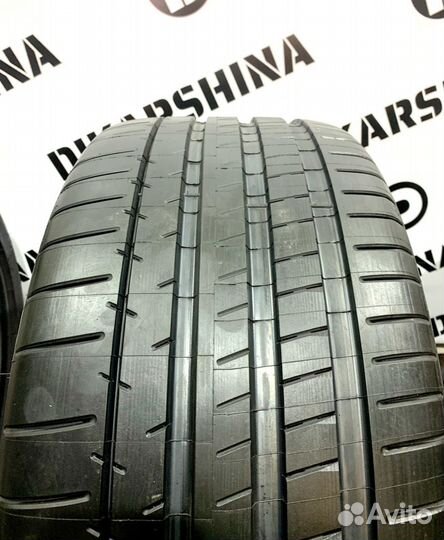 Michelin Pilot Super Sport 325/30 R21 и 285/35 R21 112Y