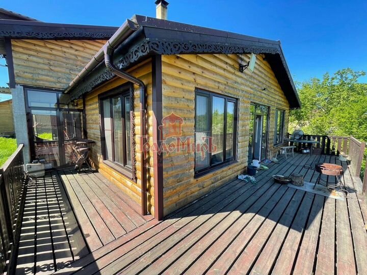 Дом 220 м² на участке 35 сот.