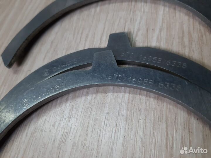Полукольца упорные ман тгл тгм двигатель d0834 d08