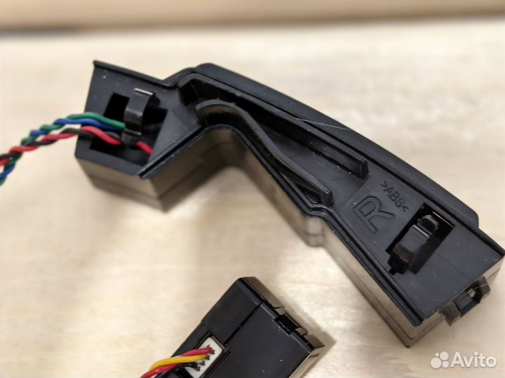 Датчик уровня высоты правый (R) Redmond RV-R650S