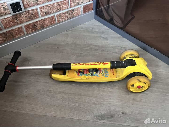 Самокат детский трехколесный kreiss