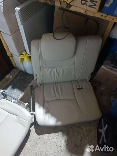 3ий ряд сидений Lexus gx470