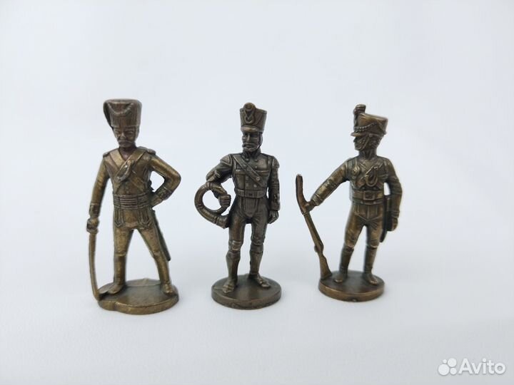 Фигурки Бравые Солдатики Kinder Surpris Ландрин