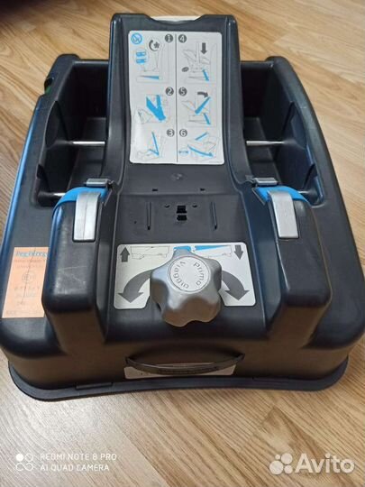 Автолюлька Peg-Perego от 0 до 13 кг с основанием