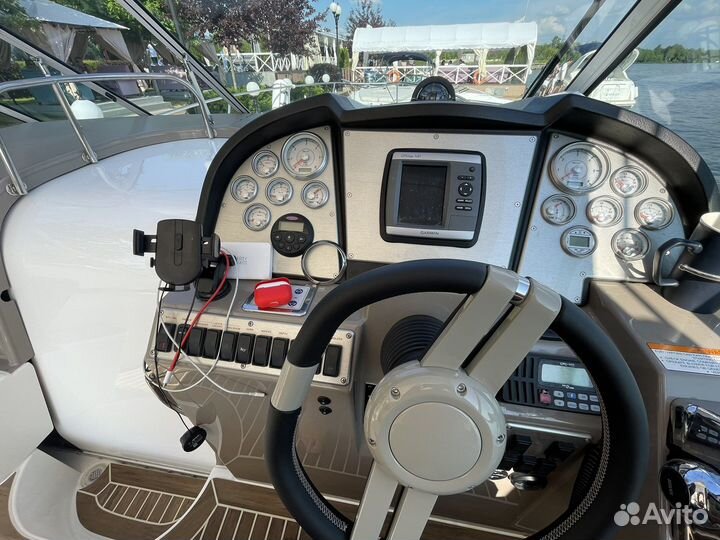 Прогулка на яхте по Москва - реке